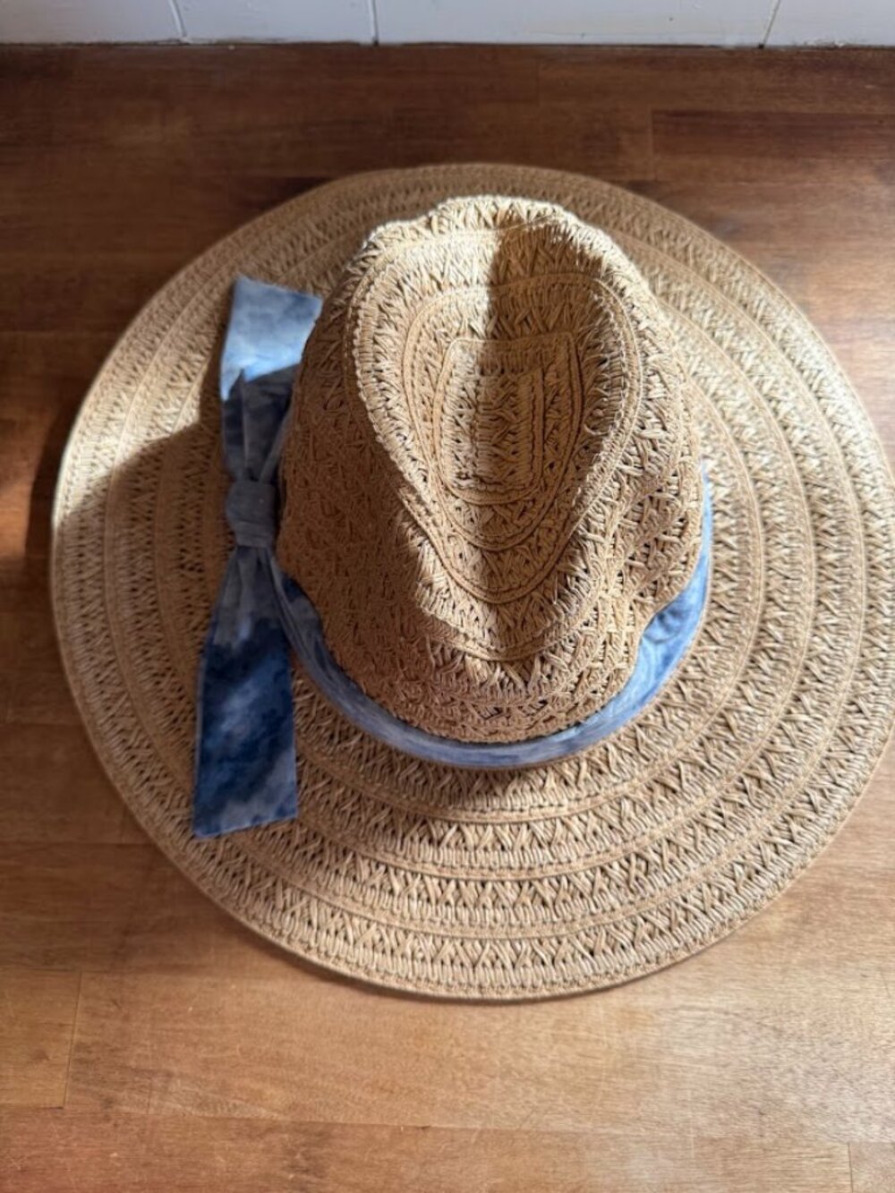 Panama Jack Straw Sun Hat with Tie Dye Ribbon Safari 3 1/2 Brim UVA UVB Sun NEW
